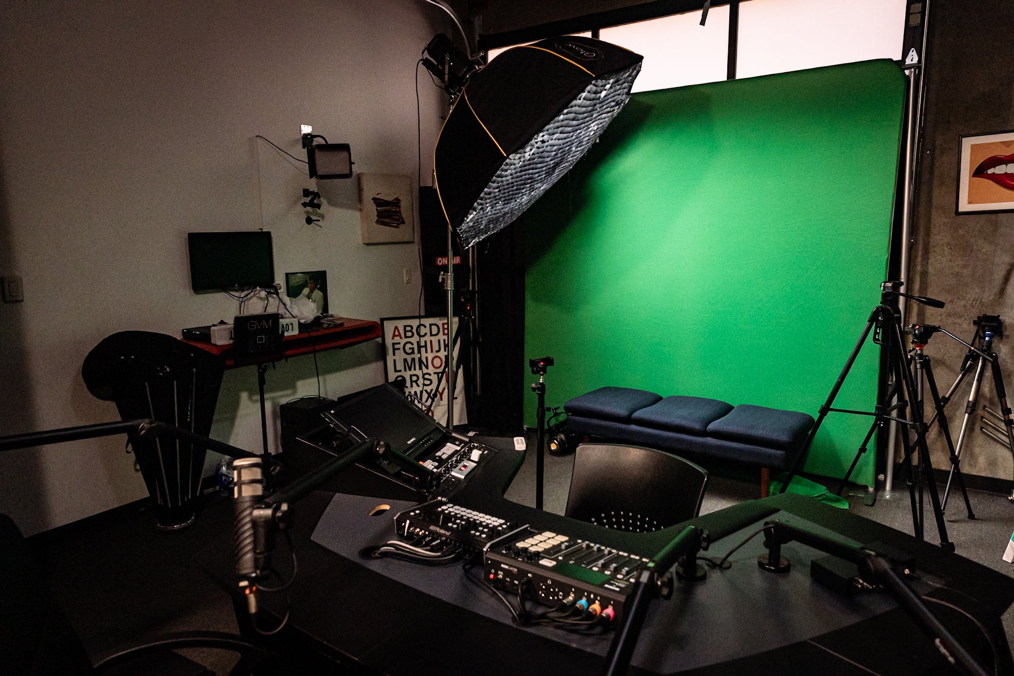 Podcast/Green Screen Studio Hourly Rates w/ Producer.