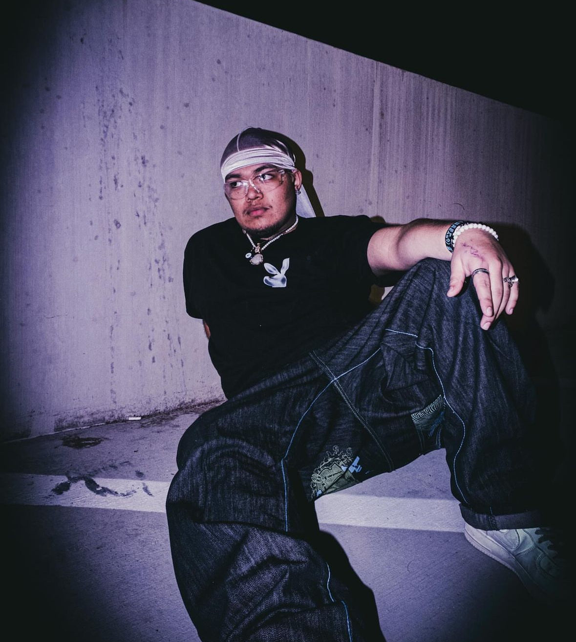 Photography Studio Portraits Full Body & Headshots.