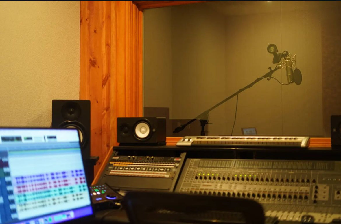 Studio B Hourly Rates w/ Engineer.